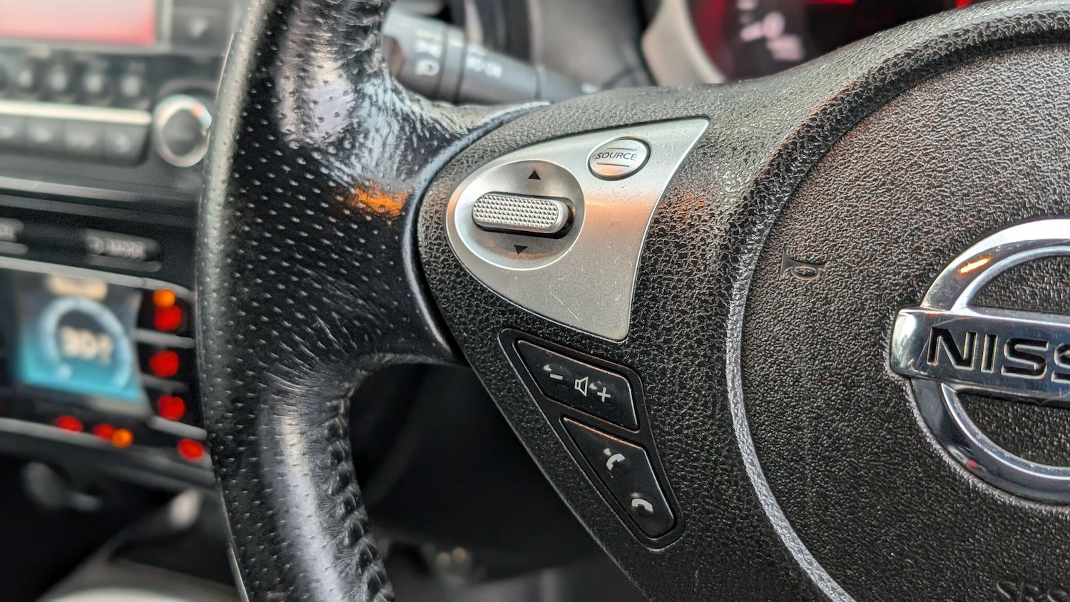 Used Nissan Juke 2011 for sale - 76832624: Photo 30