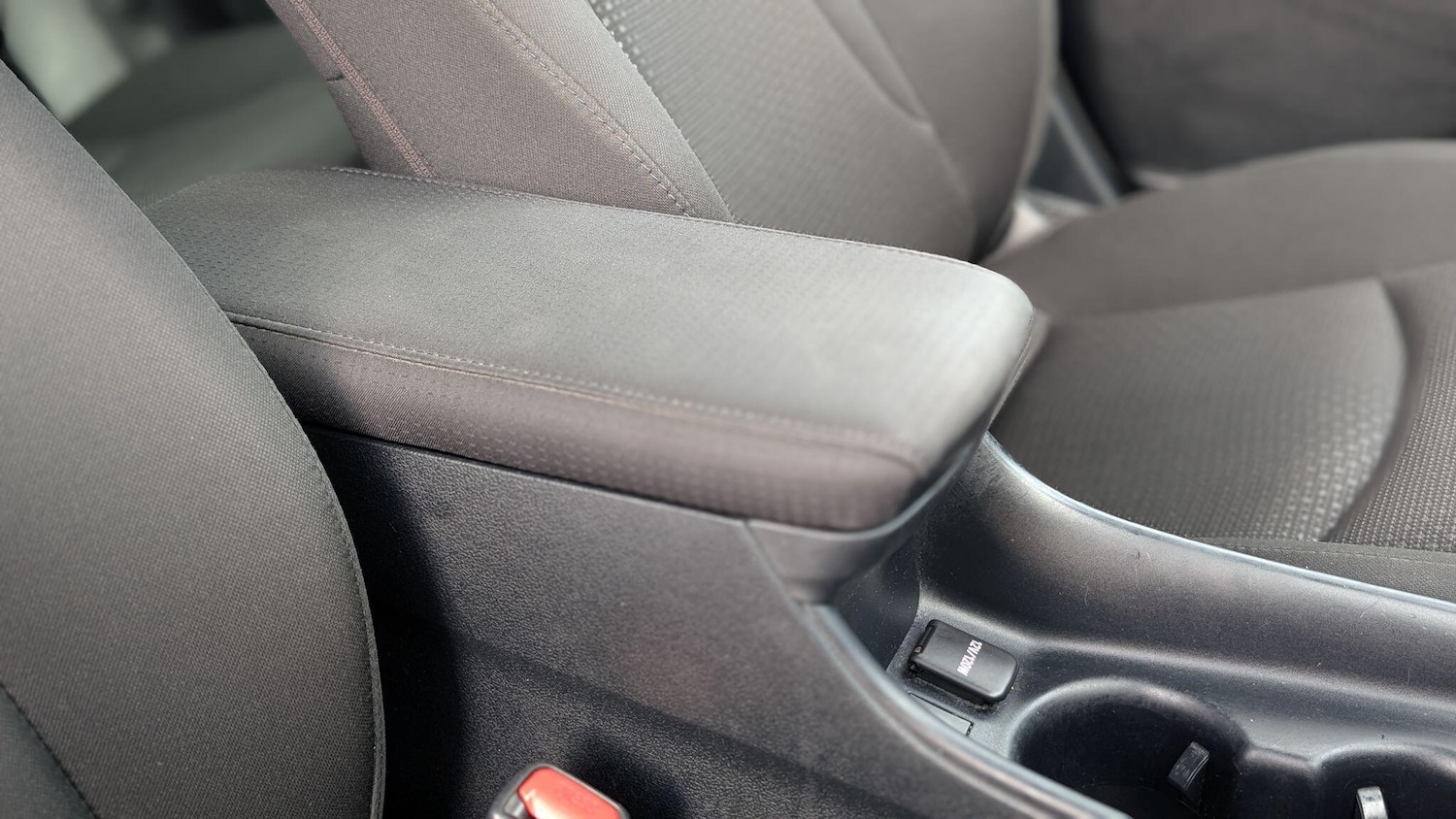 Used Toyota Prius 2025 for sale - 77066611: Photo 28