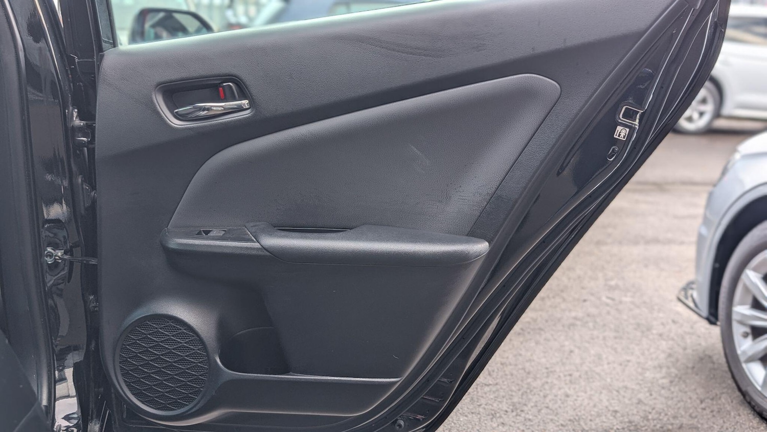 Used Toyota Prius 2025 for sale - 77066611: Photo 38