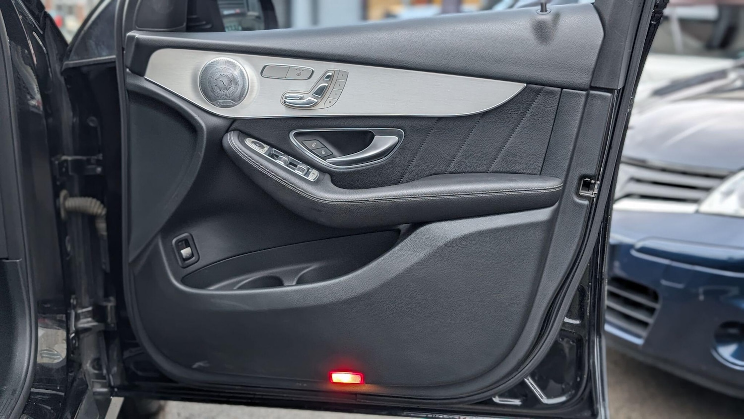 Used Mercedes-Benz GLC for sale - 76728540: Photo 35