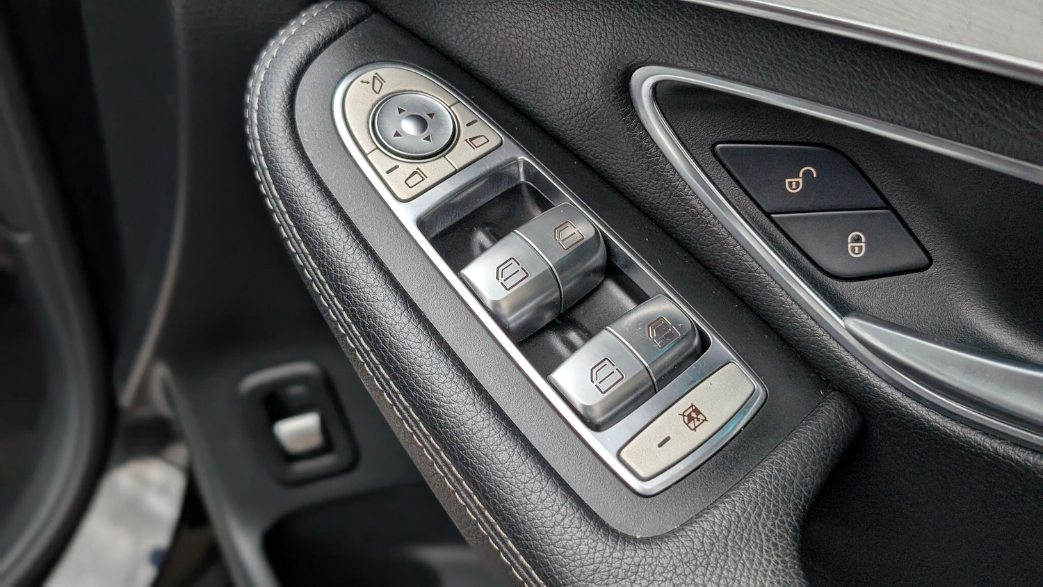 Used Mercedes-Benz GLC for sale - 76728540: Photo 37