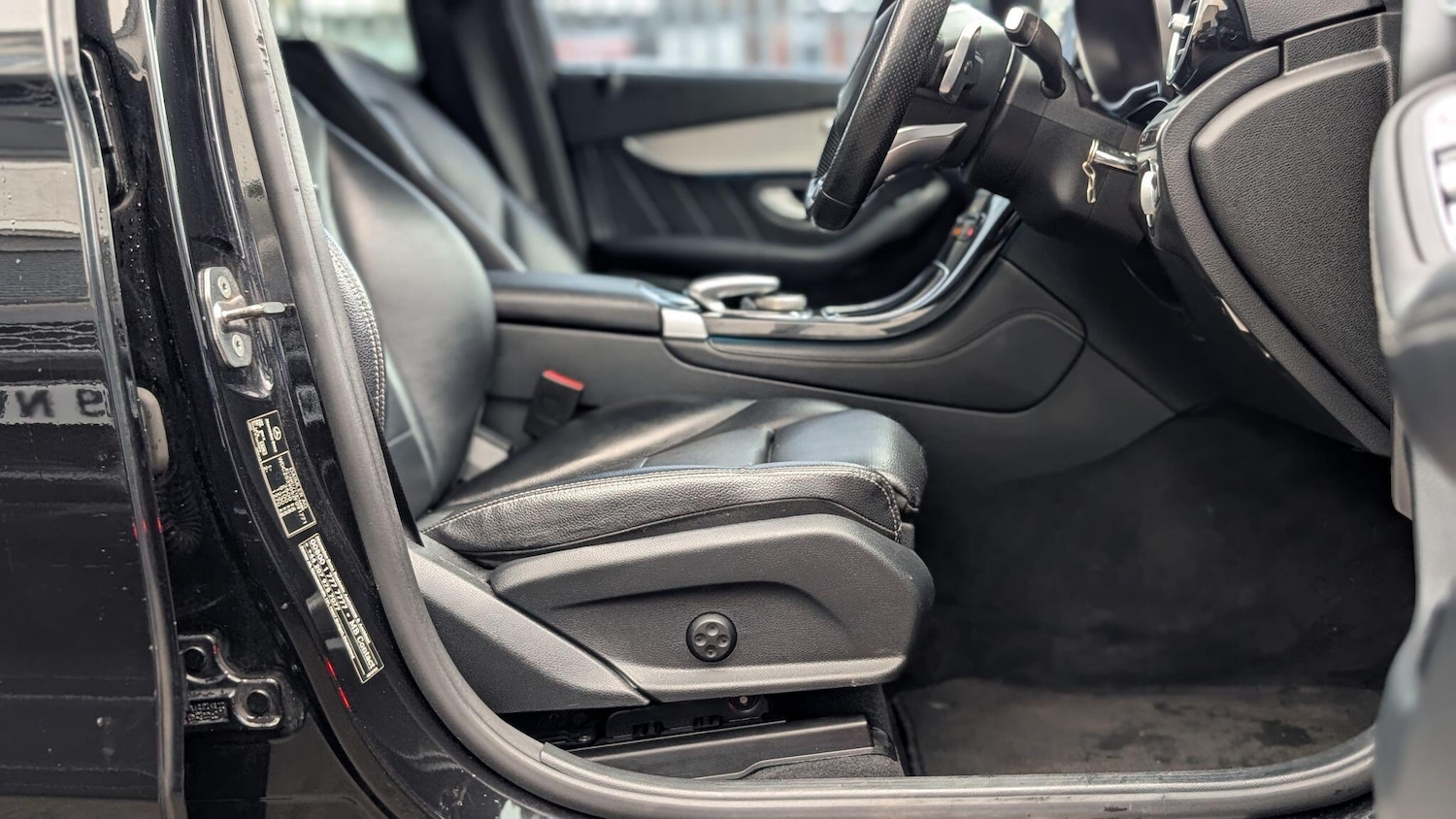 Used Mercedes-Benz GLC for sale - 76728540: Photo 41