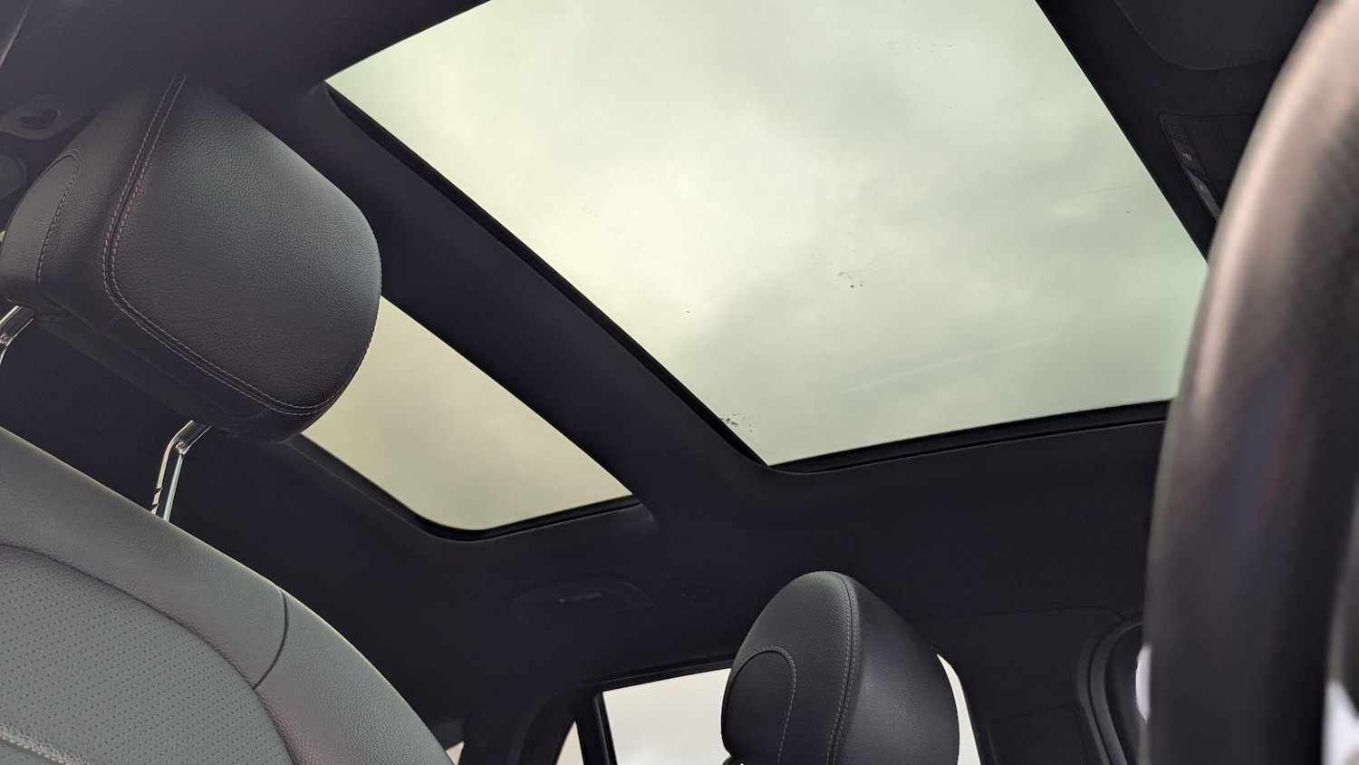 Used Mercedes-Benz GLC for sale - 76728540: Photo 48