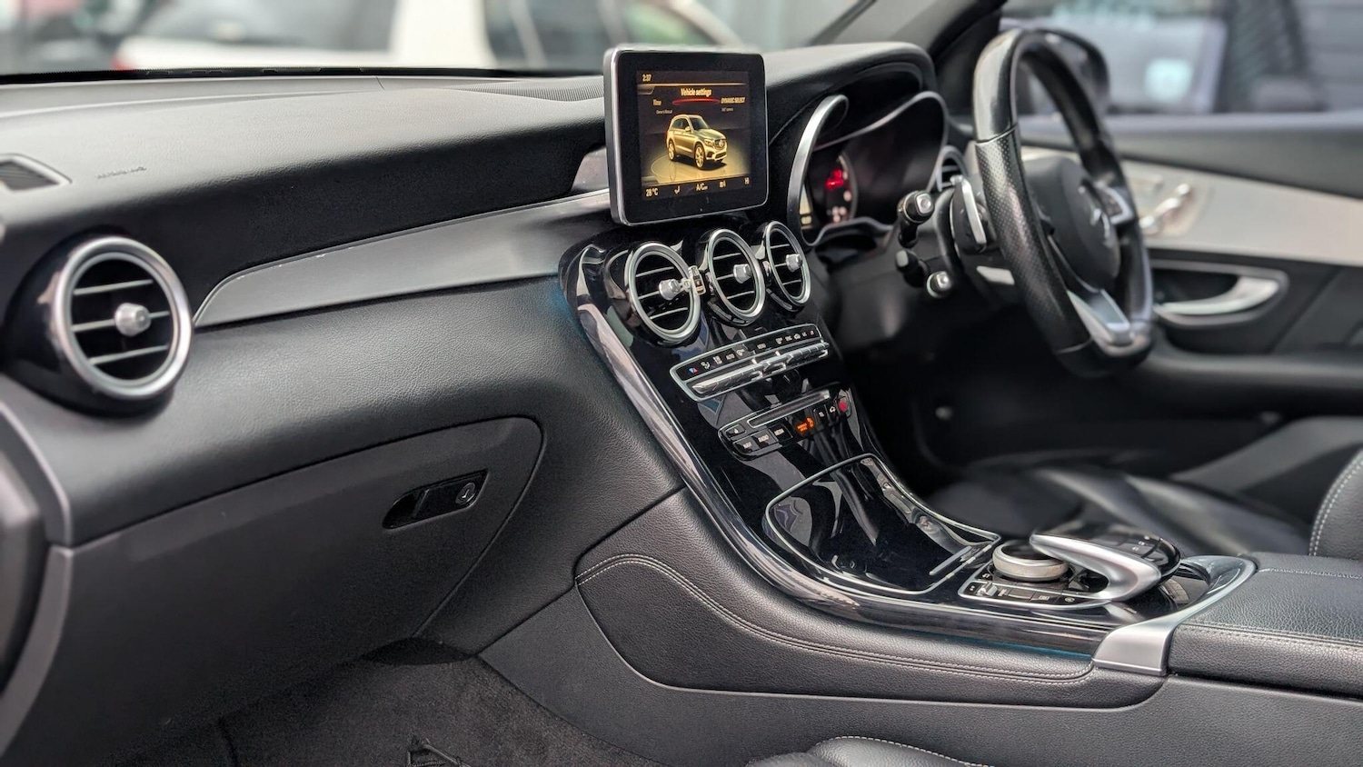 Used Mercedes-Benz GLC for sale - 76728540: Photo 65