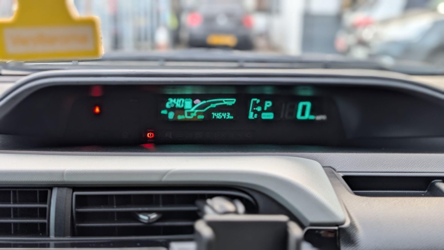 Used Toyota Aqua 2024 for sale - 76666818: Photo 11