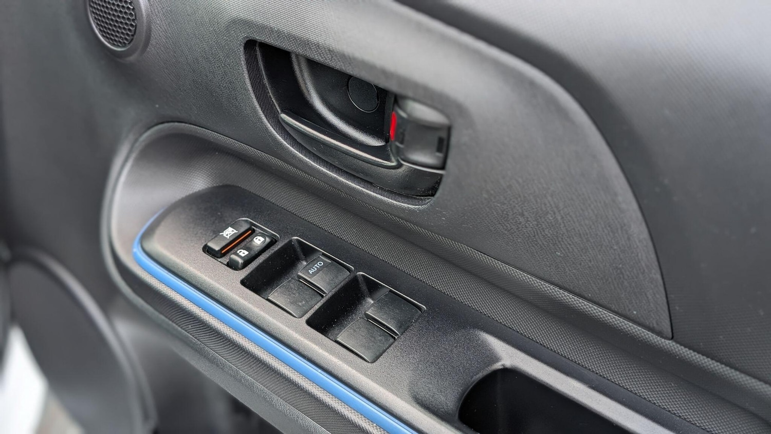 Used Toyota Aqua 2024 for sale - 76666818: Photo 26