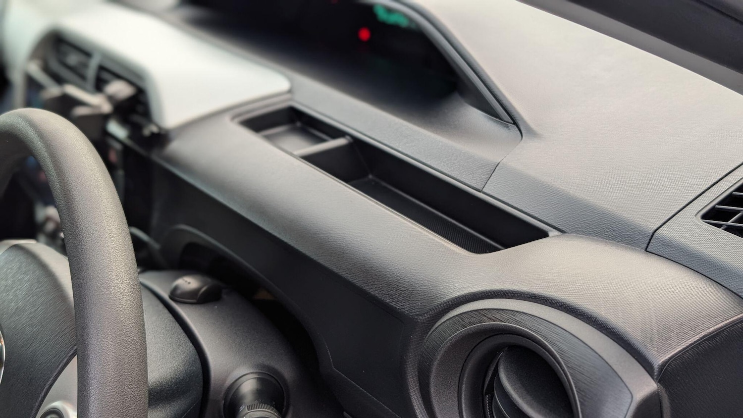 Used Toyota Aqua 2024 for sale - 76666818: Photo 27