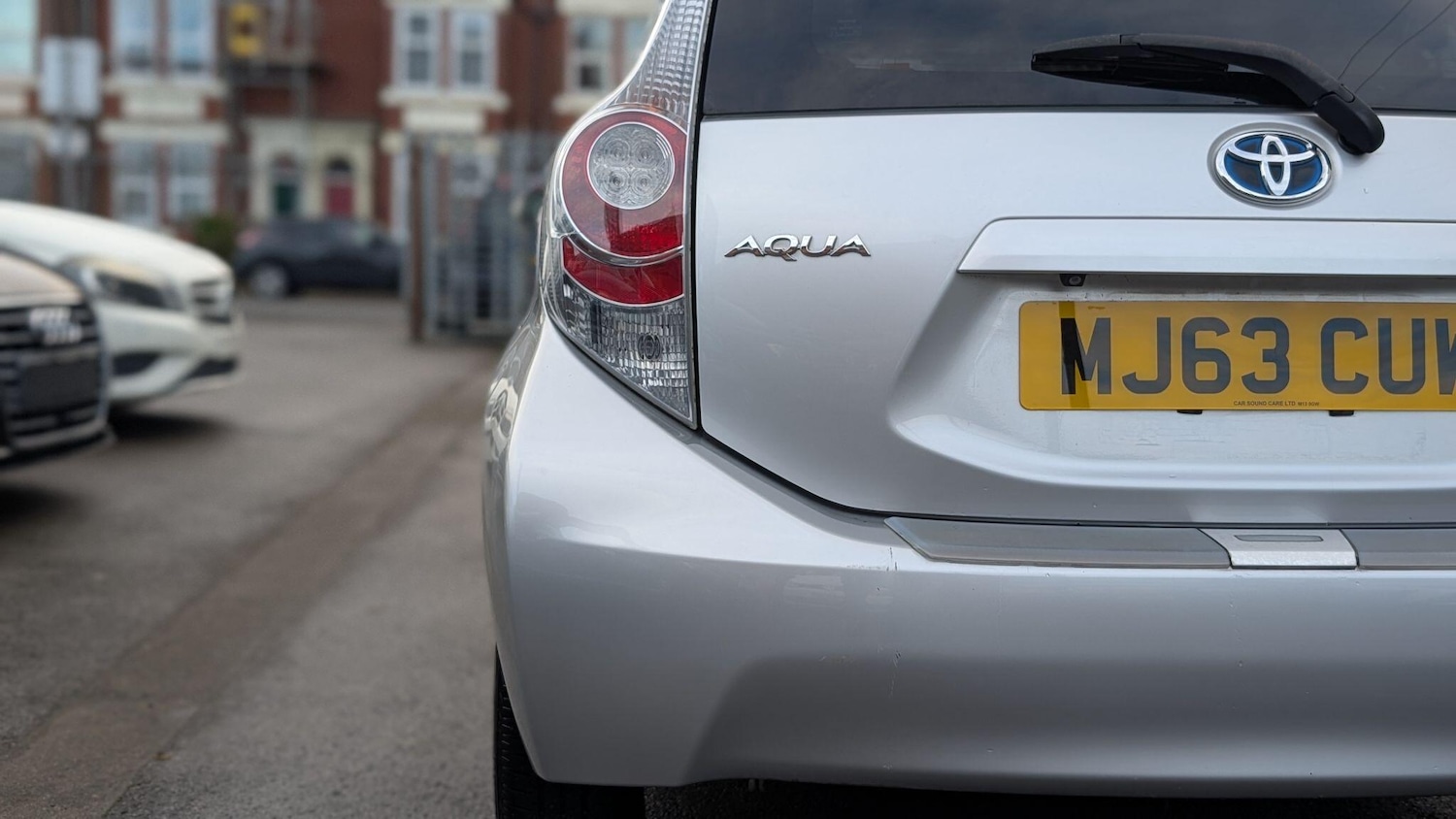 Used Toyota Aqua 2024 for sale - 76666818: Photo 39