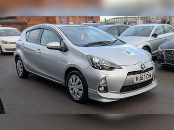 Used Toyota Aqua 2013 for sale - 76666818: Photo