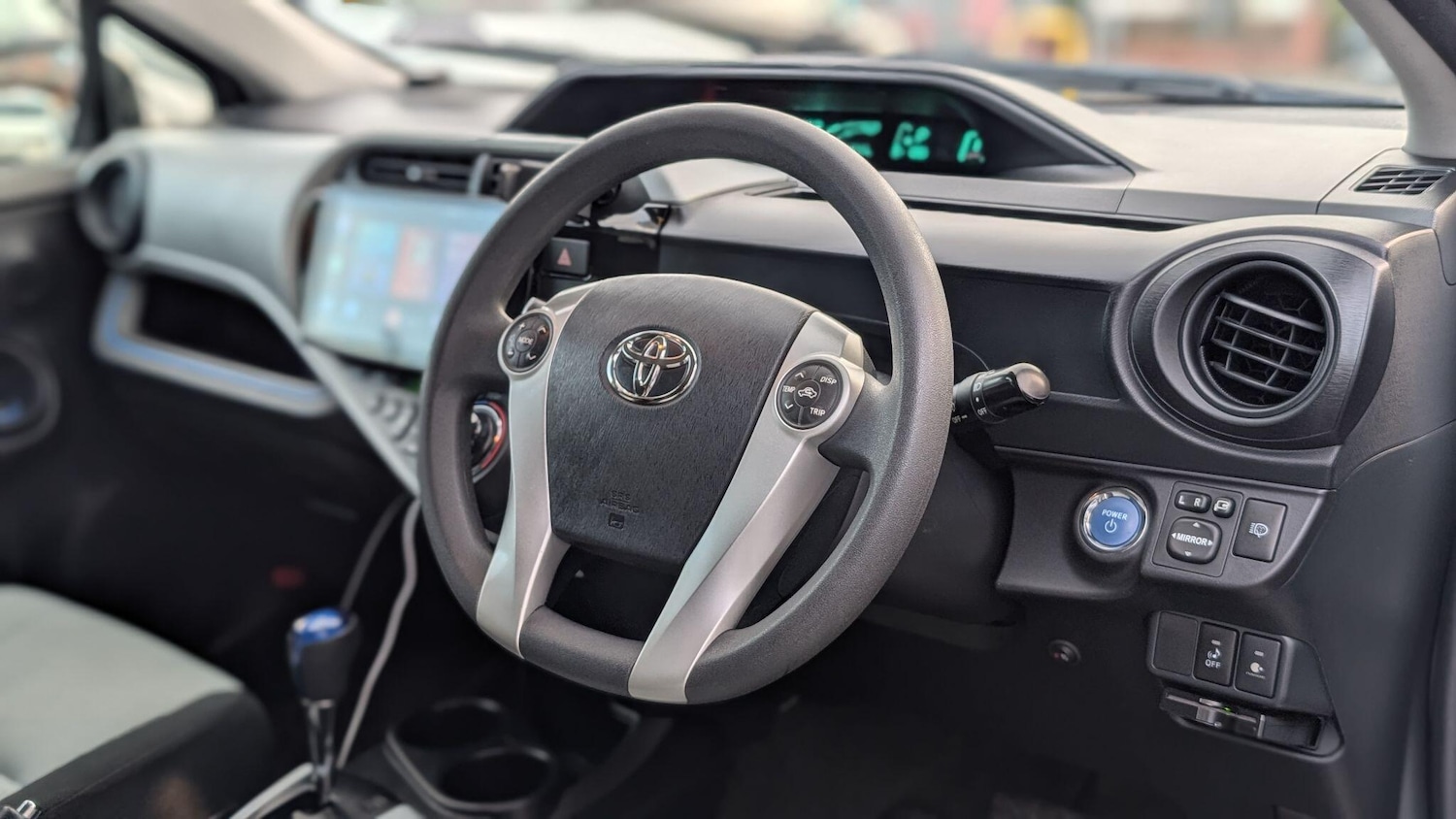 Used Toyota Aqua 2024 for sale - 76666818: Photo 7