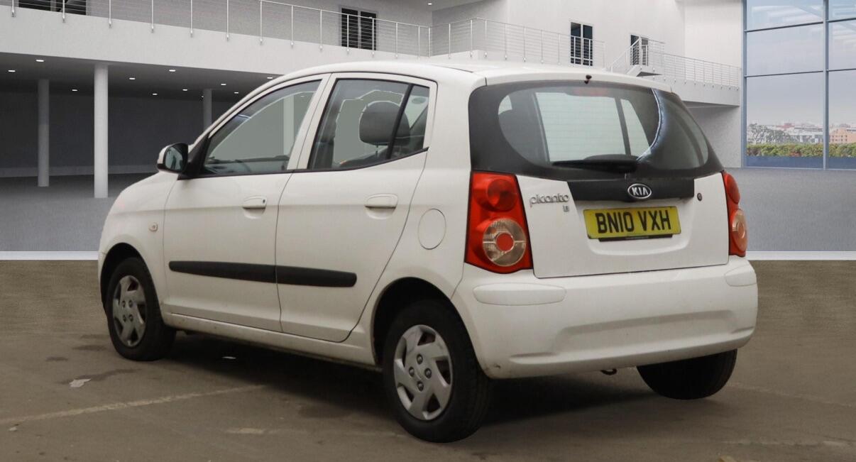 Used Kia Picanto 2010 for sale - 76408875: Photo 4