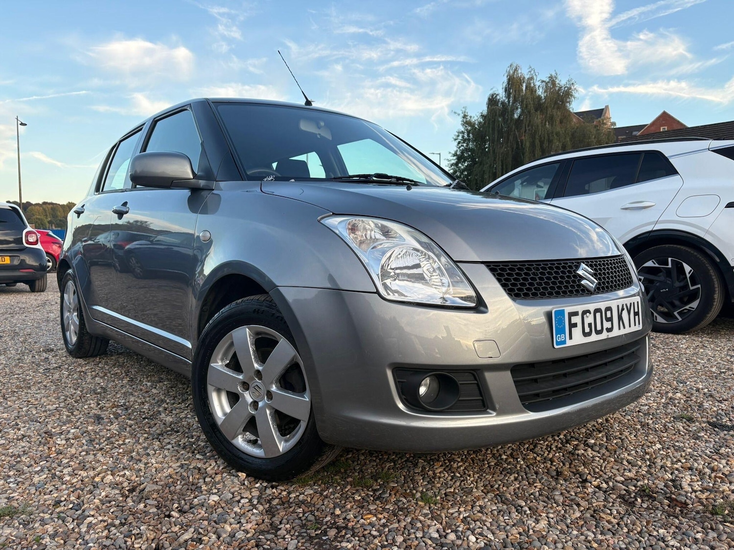 Used Suzuki Swift 2009 for sale - 76759323: Photo 1