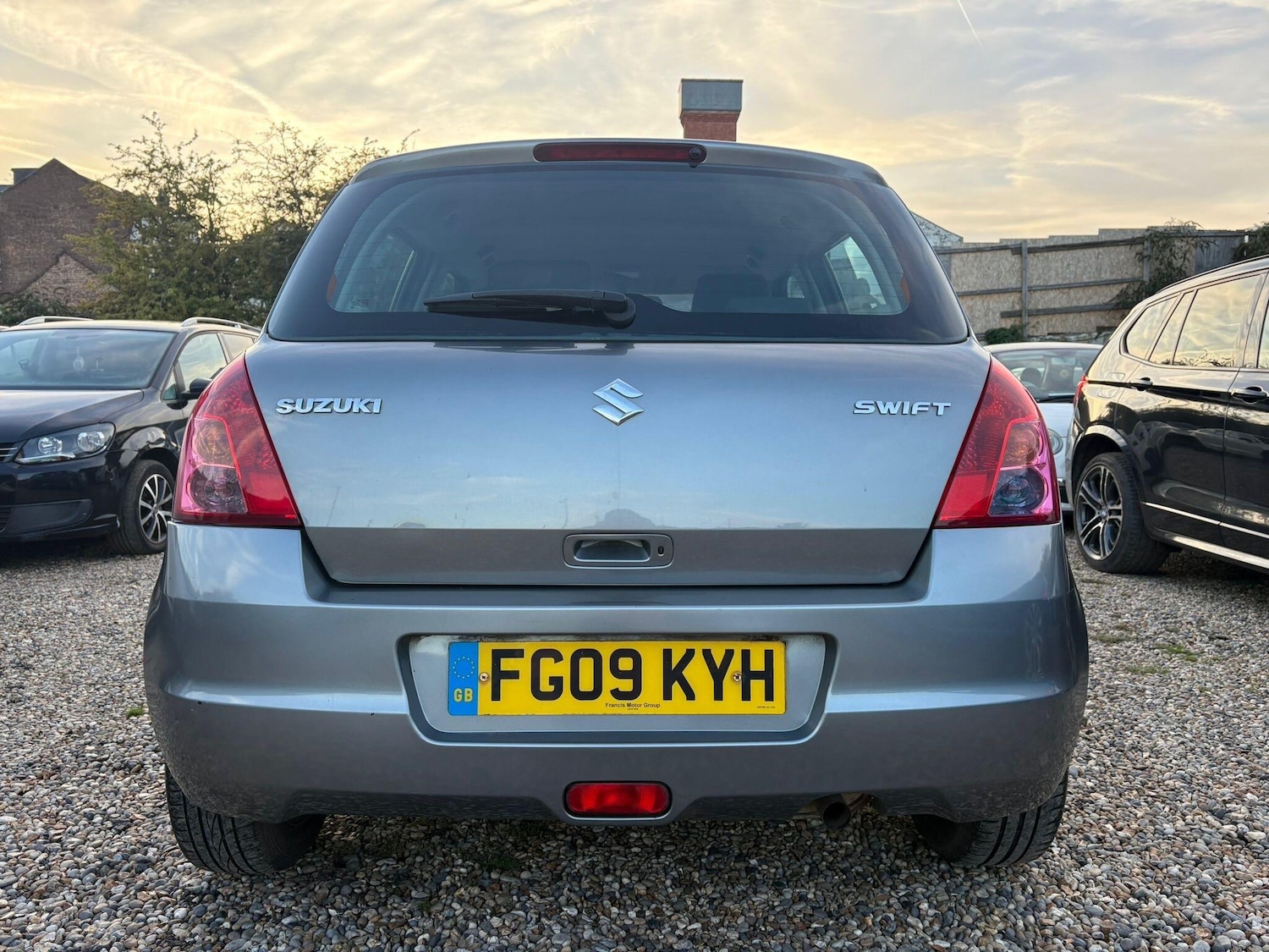 Used Suzuki Swift 2009 for sale - 76759323: Photo 4