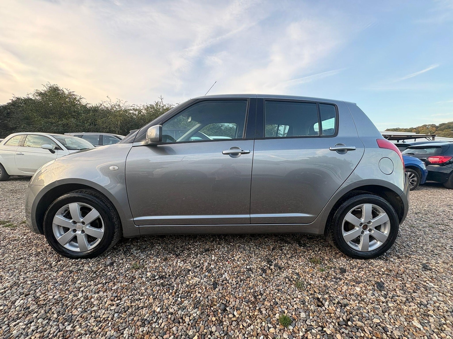 Used Suzuki Swift 2009 for sale - 76759323: Photo 6