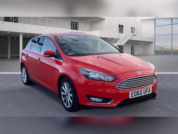 (65) - 1.0T EcoBoost Titanium Euro 6 (s/s) 5dr