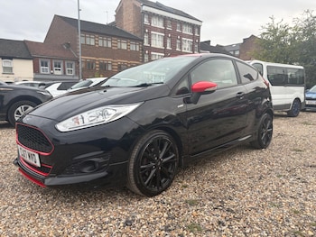 Used Ford Fiesta 2017 for sale - 76425474: Photo
