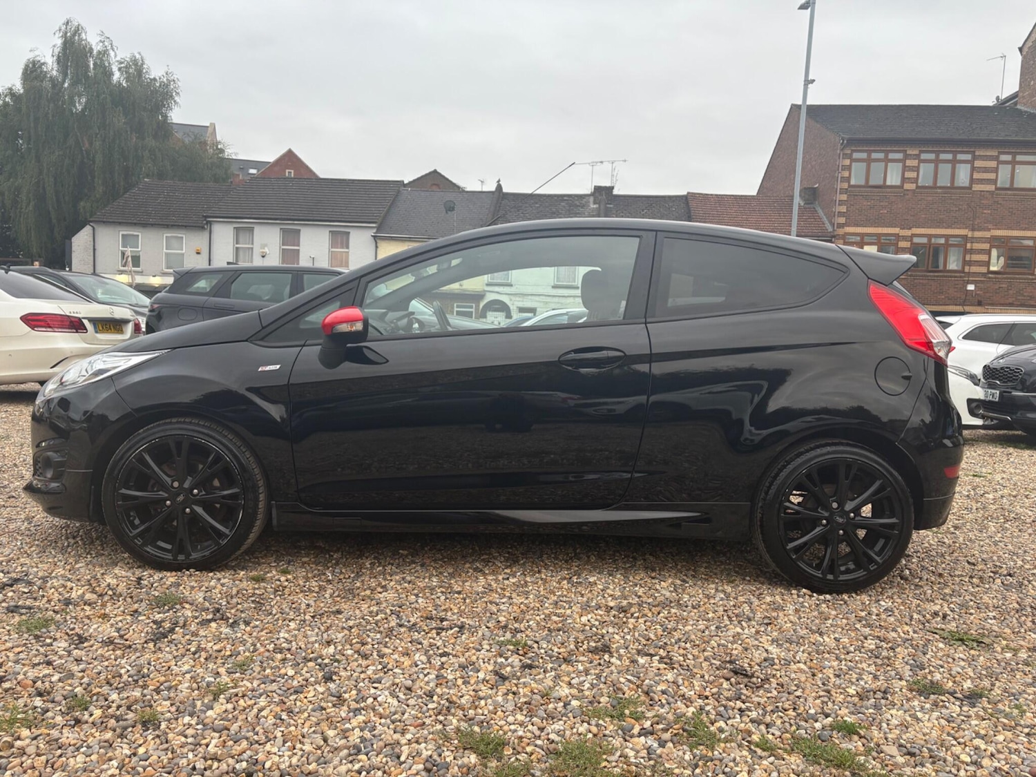 Used Ford Fiesta 2017 for sale - 76425474: Photo 4