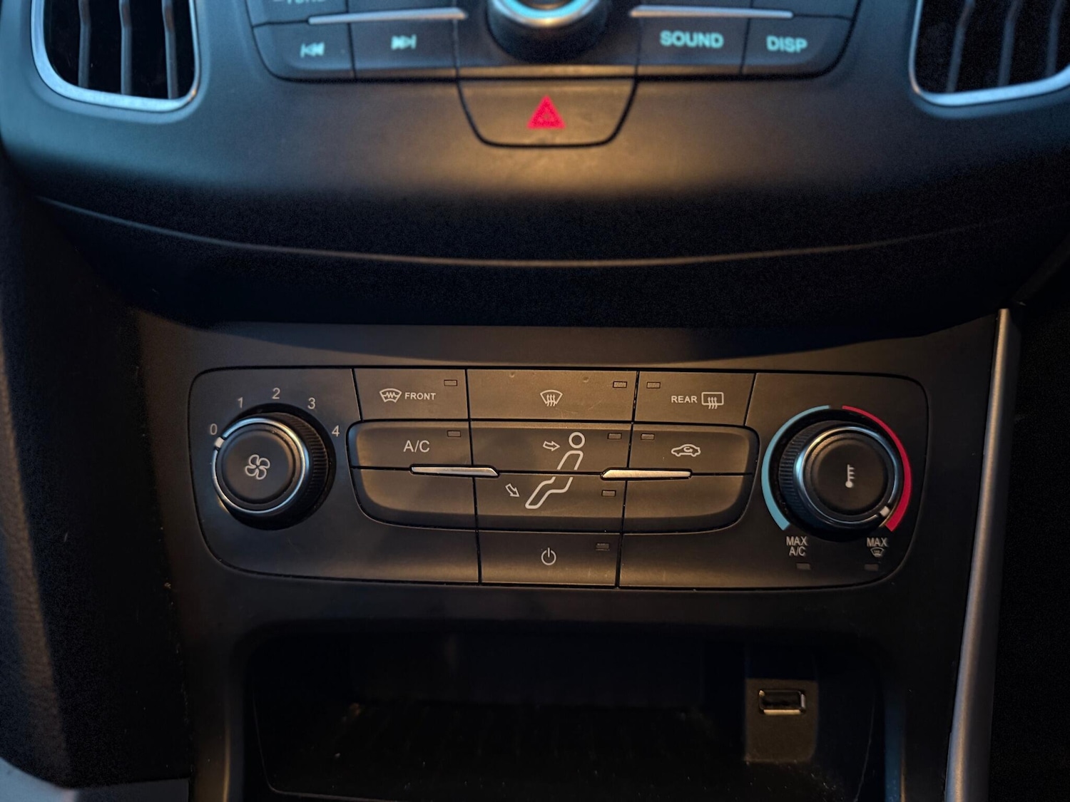 Used Ford Focus 2016 for sale - 76424437: Photo 13