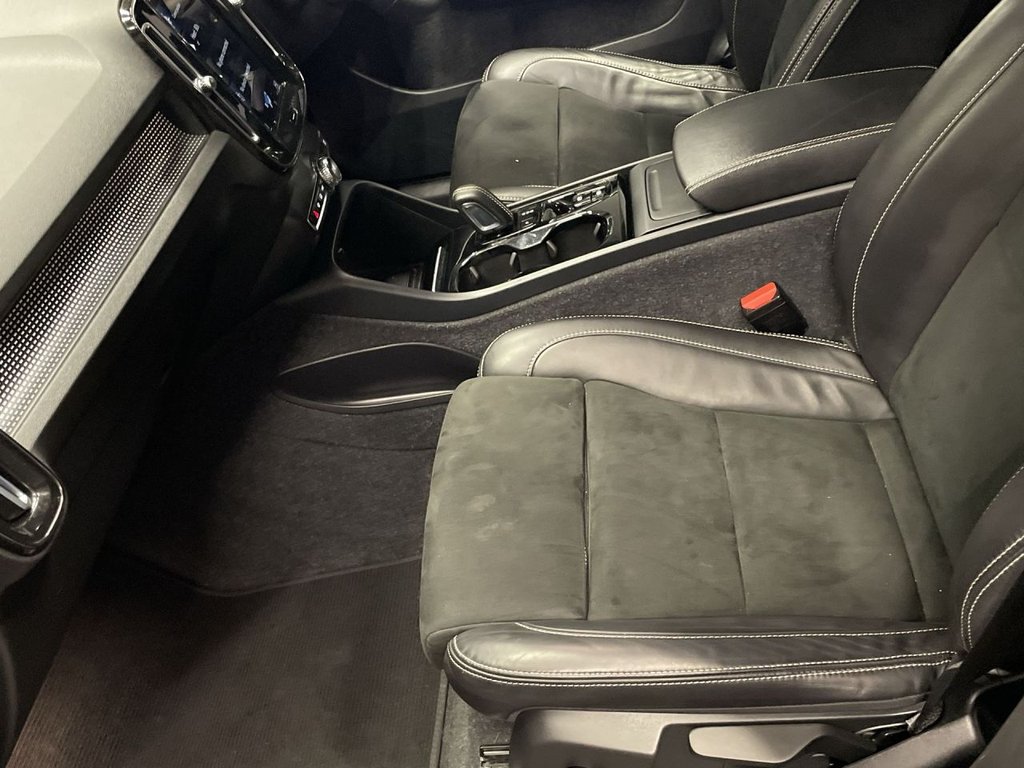 Used Volvo XC40 2021 for sale - 76439367: Photo 17