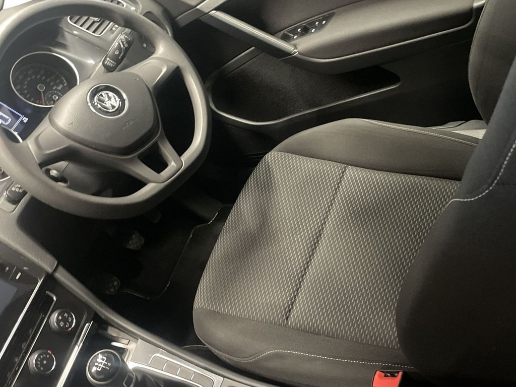 Used Volkswagen Golf 2019 for sale - 76190761: Photo 15