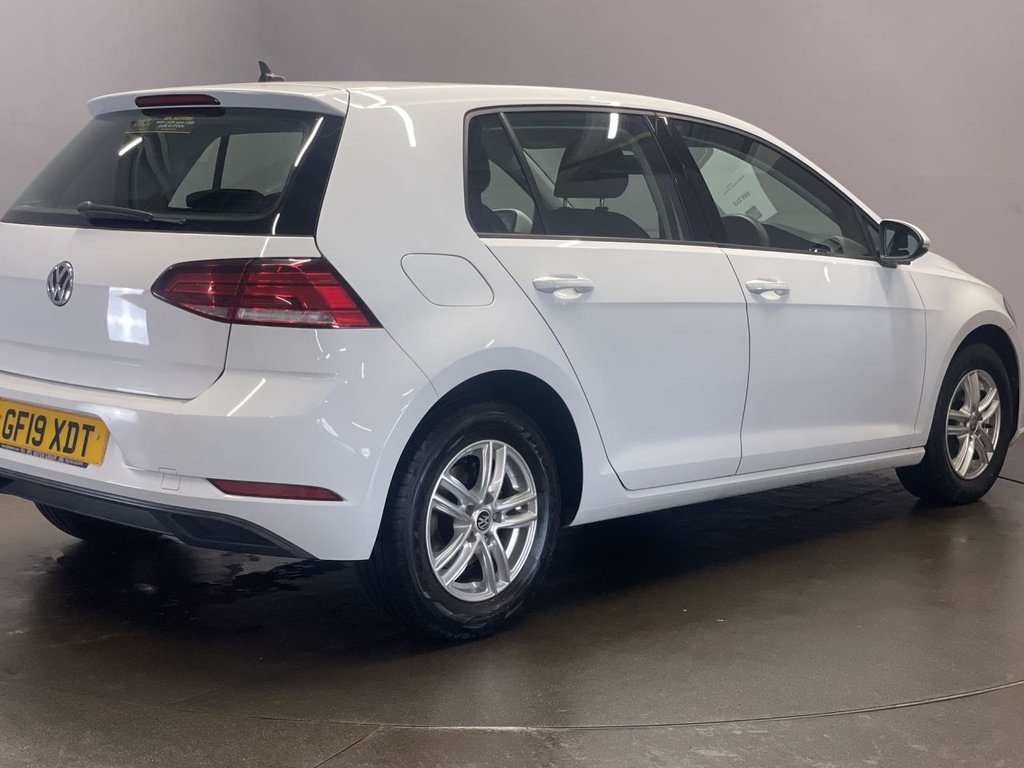 Used Volkswagen Golf 2019 for sale - 76190761: Photo 8