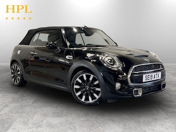 Used MINI Convertible 2019 for sale - 79009709: Photo