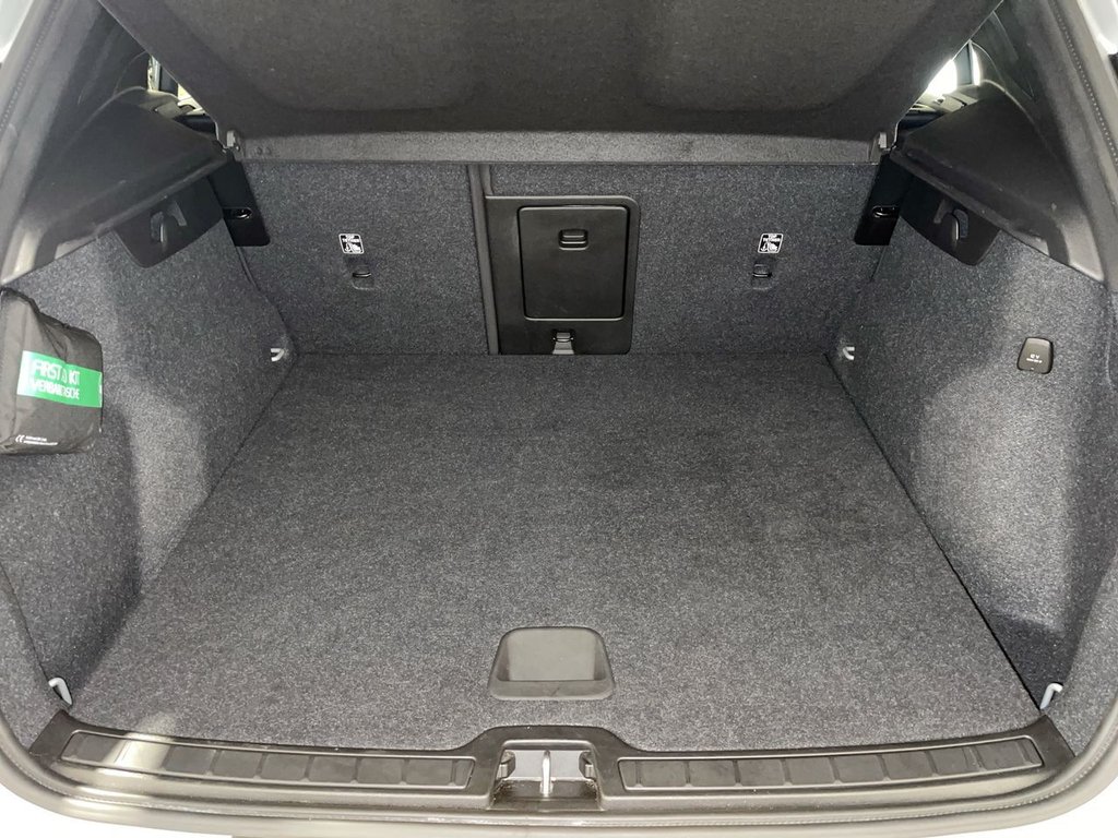 Used Volvo XC40 2023 for sale - 77421674: Photo 19