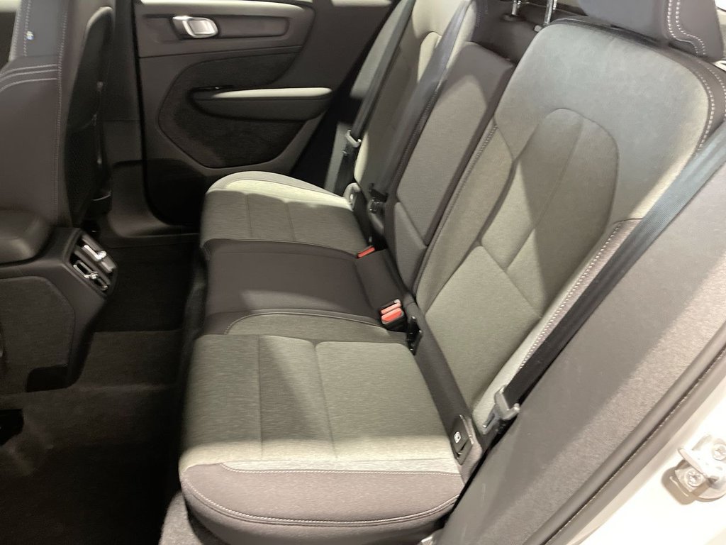 Used Volvo XC40 2023 for sale - 77421674: Photo 24