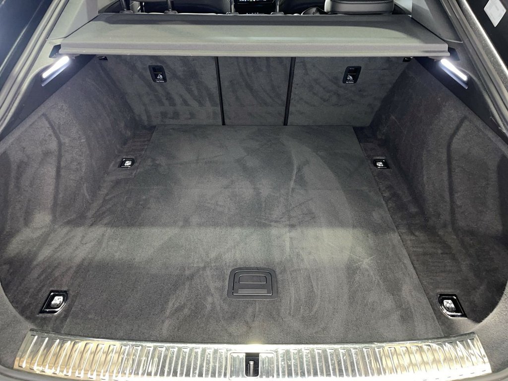 Used Audi e-tron 2023 for sale - 77384308: Photo 11