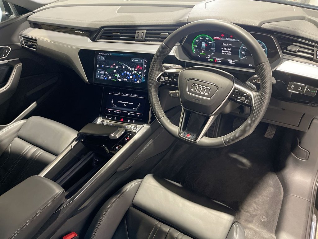 Used Audi e-tron 2023 for sale - 77384308: Photo 14
