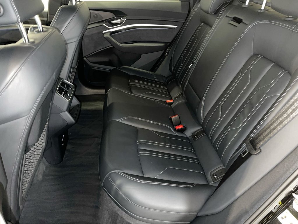 Used Audi e-tron 2023 for sale - 77384308: Photo 16