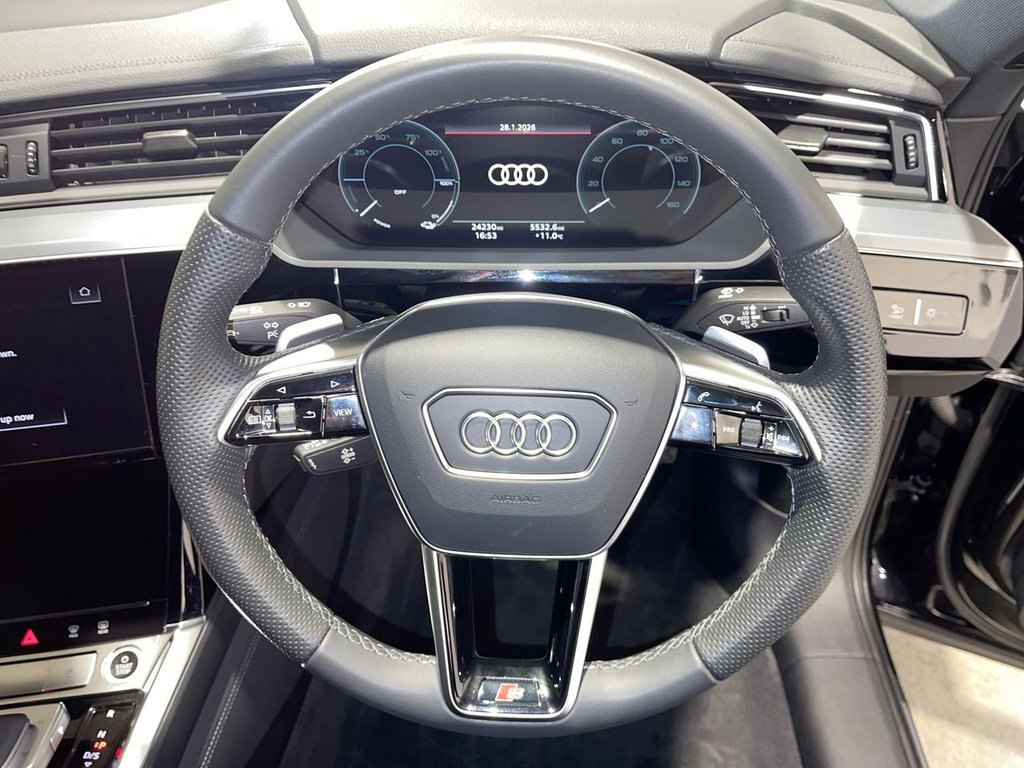 Used Audi e-tron 2023 for sale - 77384308: Photo 19