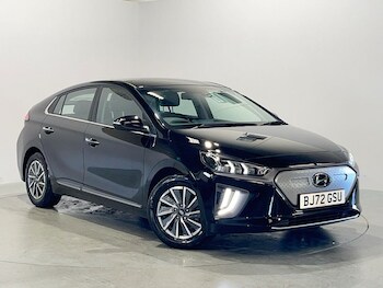 2023 (72) - 38.3kWh Premium Hatchback 5dr Electric Auto (136 ps)