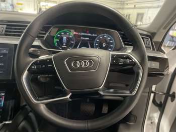 Used Audi e-tron 2022 for sale - 75135135: Photo