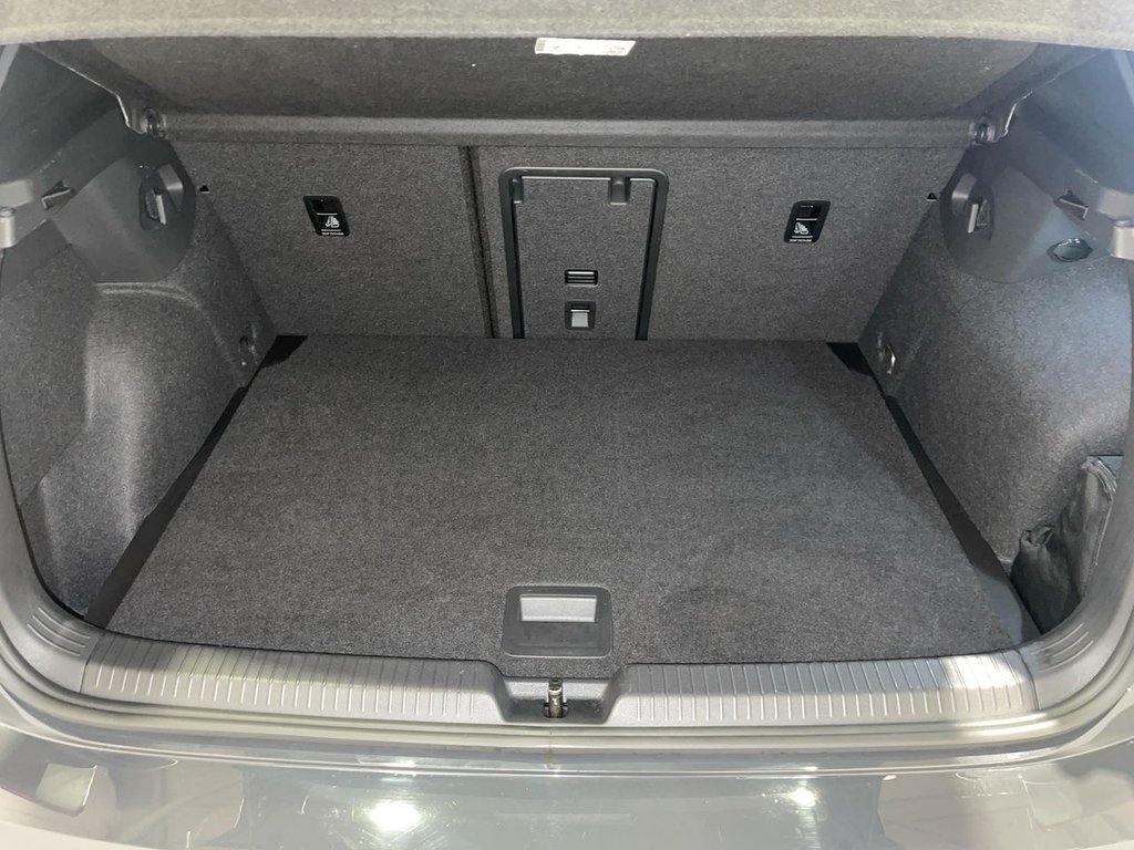 Used Volkswagen Golf 2023 for sale - 76216830: Photo 12