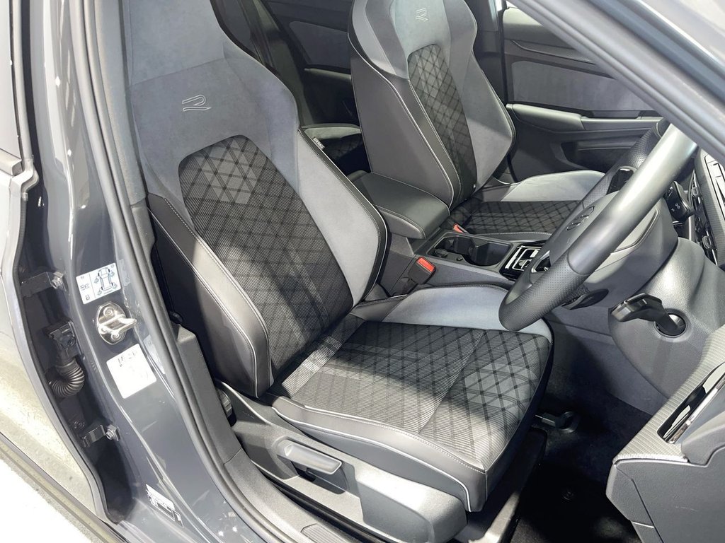 Used Volkswagen Golf 2023 for sale - 76216830: Photo 14