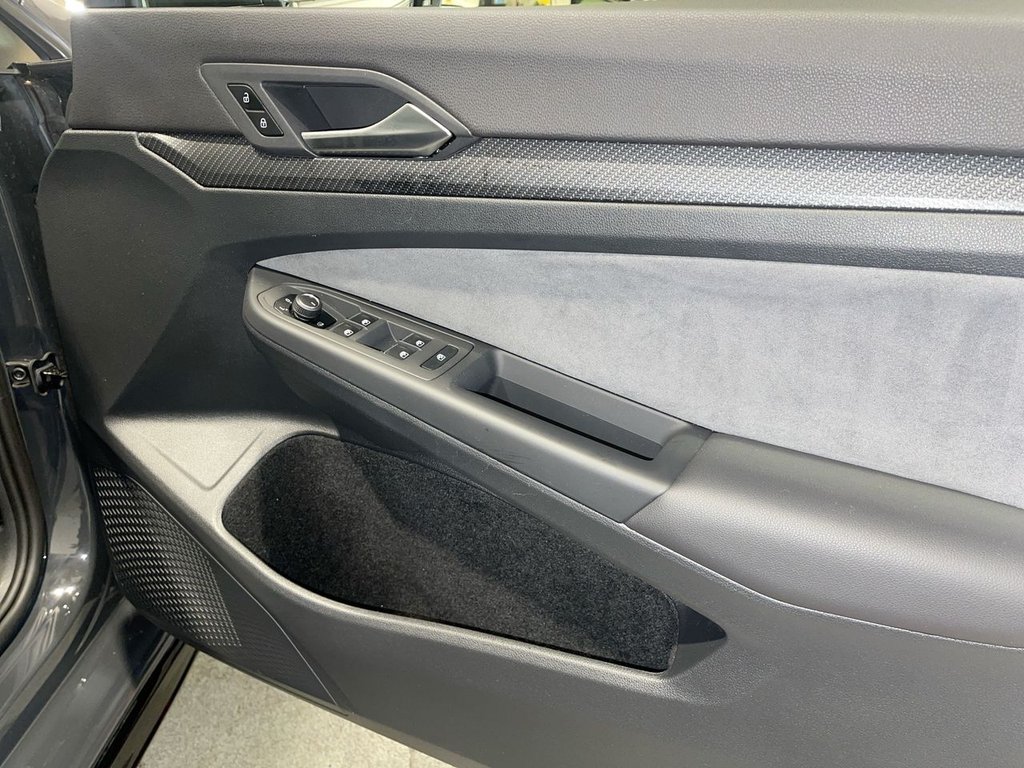 Used Volkswagen Golf 2023 for sale - 76216830: Photo 24