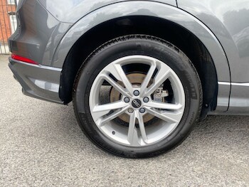 Used Audi Q3 2021 for sale - 75800304: Photo