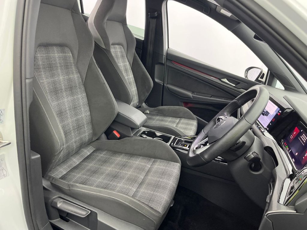 Used Volkswagen Golf 2023 for sale - 77642375: Photo 14