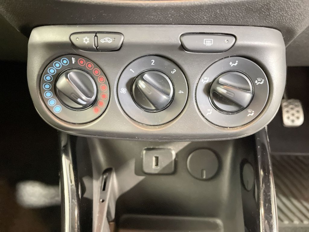 Used Vauxhall ADAM 2018 for sale - 77111296: Photo 25