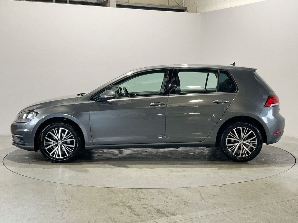 Used Volkswagen Golf 2017 for sale - 77422180: Photo 12