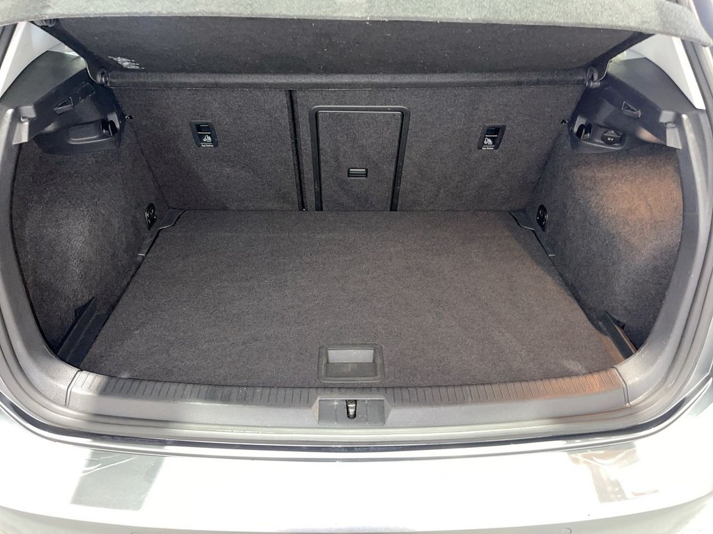 Used Volkswagen Golf 2017 for sale - 77422180: Photo 19