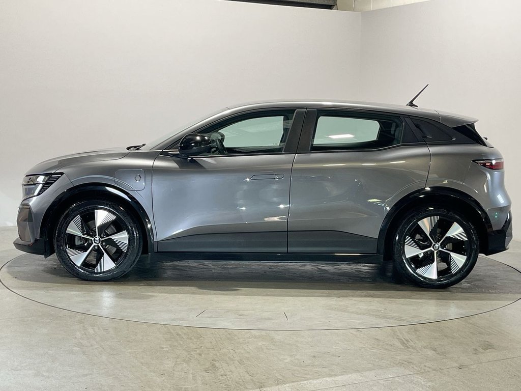 Used Renault Megane E Tech 2022 for sale - 77499314: Photo 12
