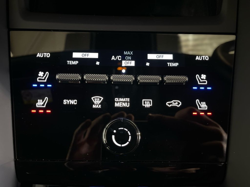 Used Porsche Macan 2025 for sale - 77200349: Photo 23