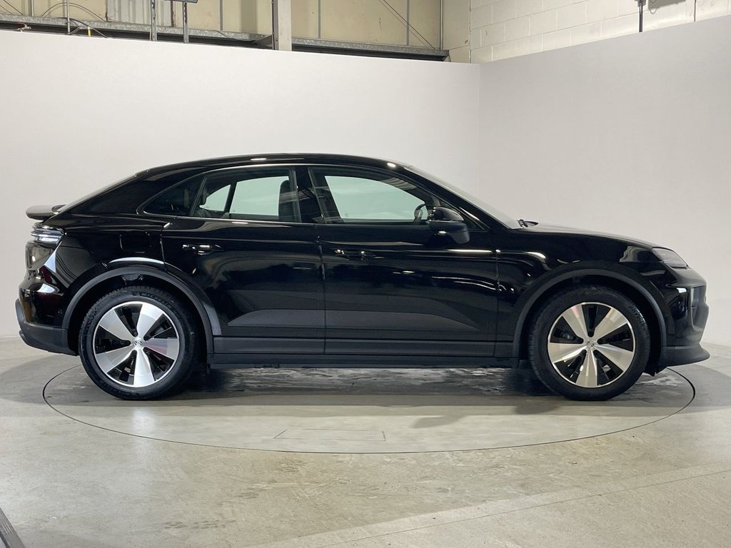 Used Porsche Macan 2025 for sale - 77200349: Photo 9