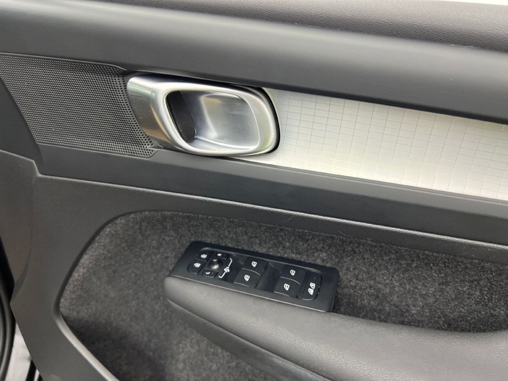 Used Volvo XC40 2022 for sale - 76546573: Photo 13