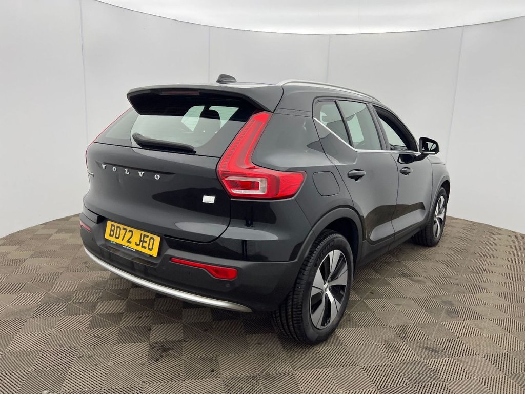 Used Volvo XC40 2022 for sale - 76546573: Photo 2