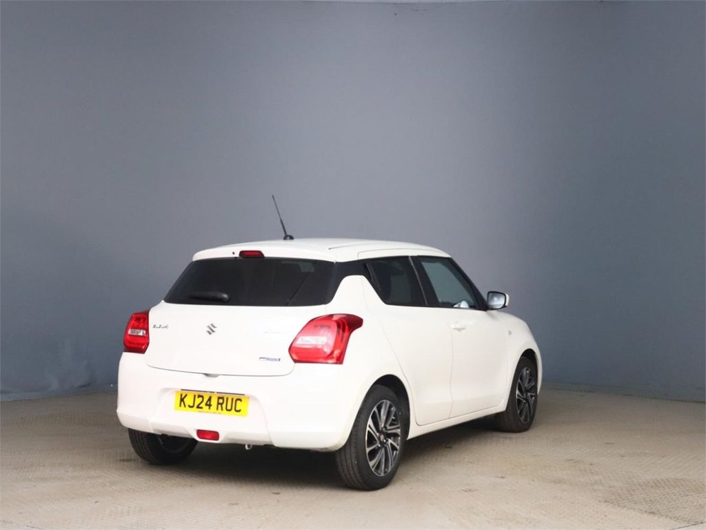 Used Suzuki Swift 2024 for sale - 76038691: Photo 2