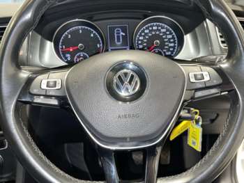 Used Volkswagen Golf 2017 for sale - 74954805: Photo