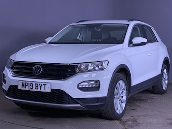 Used Volkswagen T-Roc 2019 for sale - 77642417: Photo